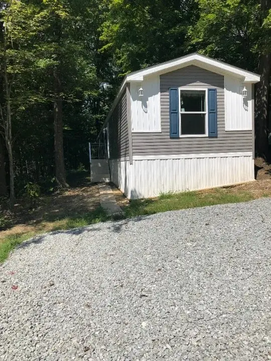 10 Via Milano, Smock, PA 15480