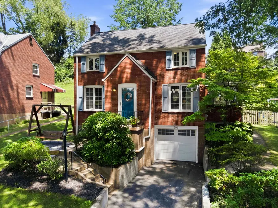 295 Barclay Avenue, Pittsburgh, PA 15221 - #2
