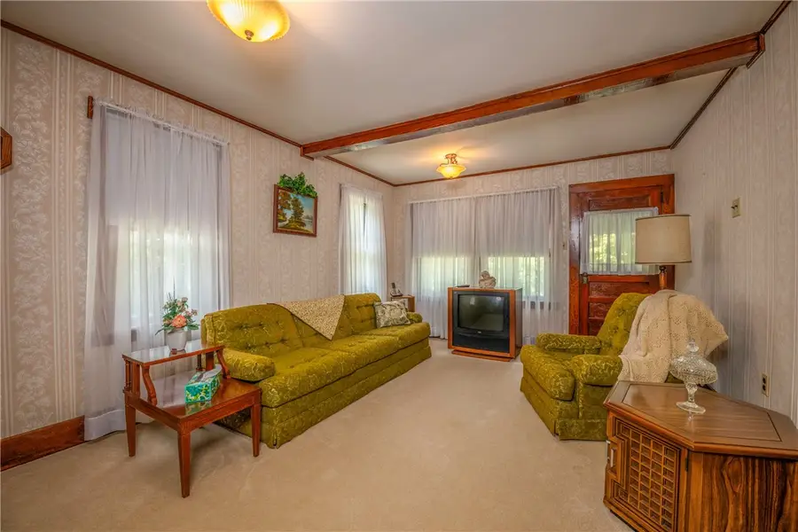 215 Forward Ln, Evans City, PA 16033 - #3