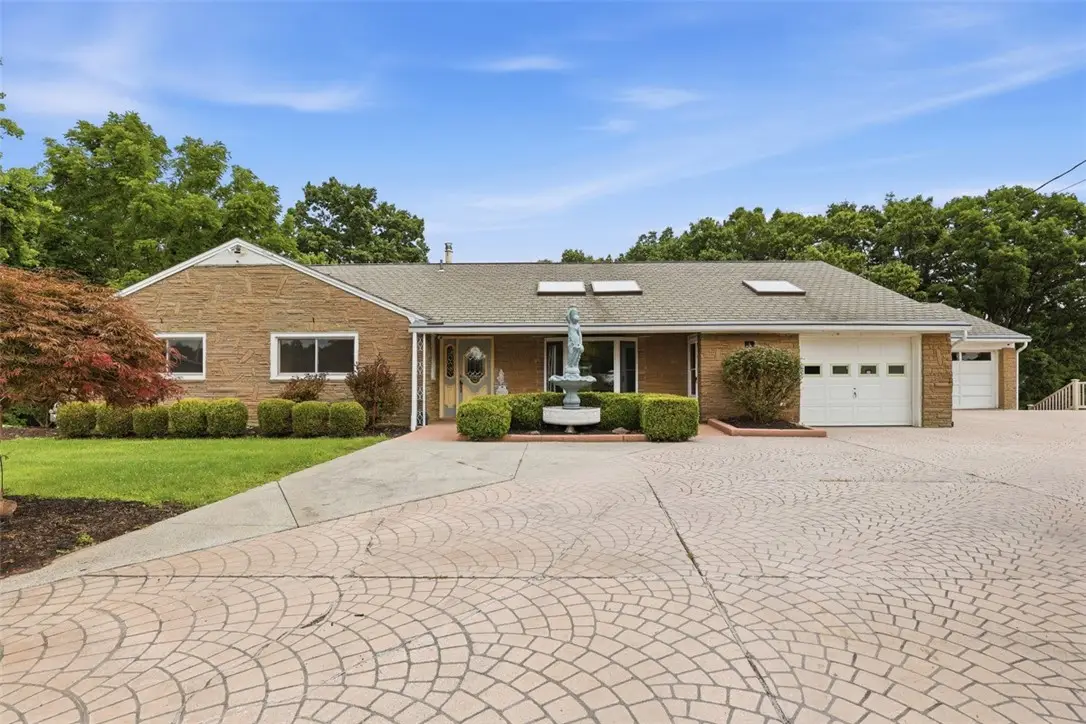 1959 Watch Hill Dr, Ambridge, PA 15003 - #1