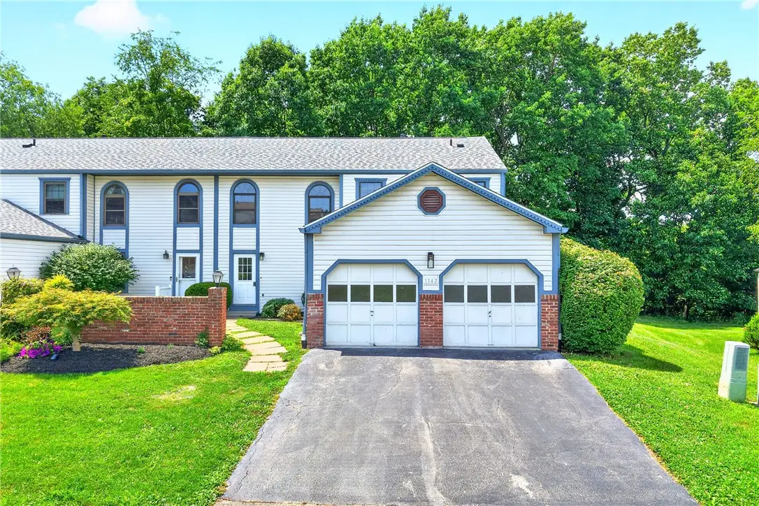 1142 Valleyview Dr, Lawrence, PA 15055 - #1