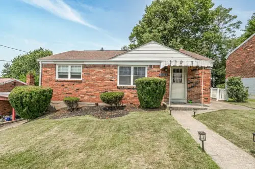 1608 Blossom Hill, Pittsburgh, PA 15234