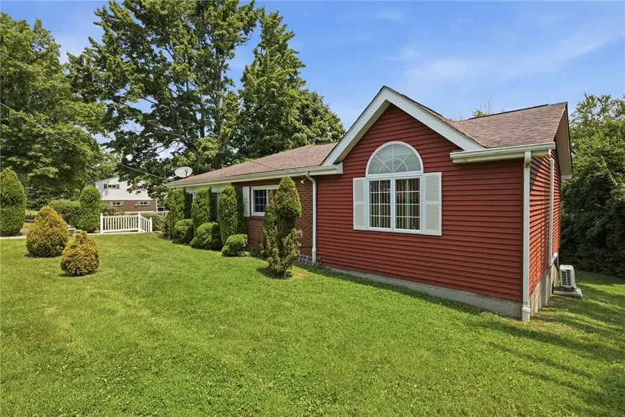 211 East Ave, West Mifflin, PA 15122 - #3