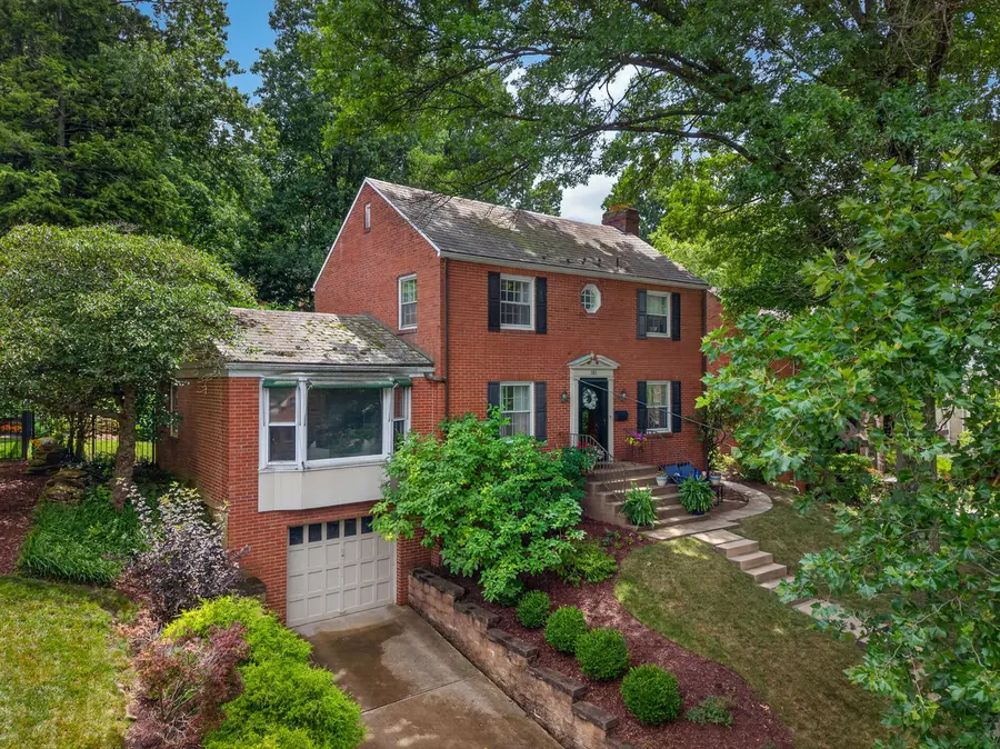 161 Woodhaven Drive, Pittsburgh, PA 15228 - #2