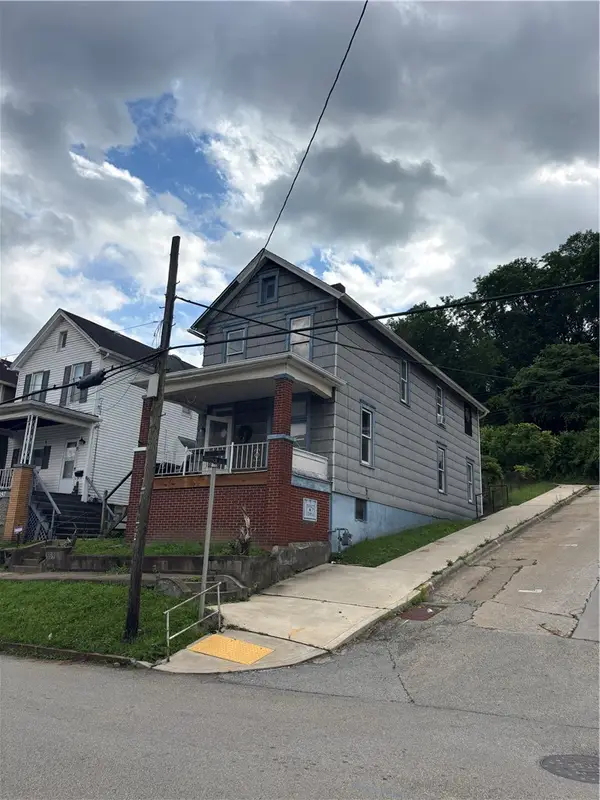 859 Lincoln Ave, Charleroi, PA 15022