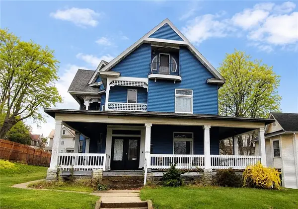 216 Fairview Ave, Butler, PA 16001