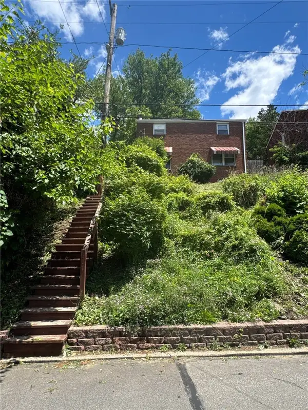 317 Avenue A, Pittsburgh, PA 15221