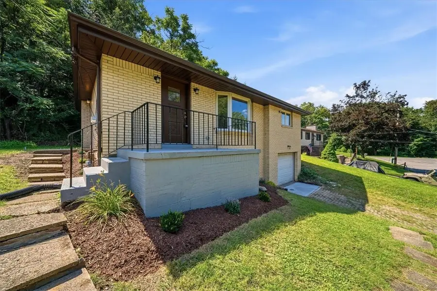 1994 Mckinney Rd, Monroeville, PA 15146 - #2
