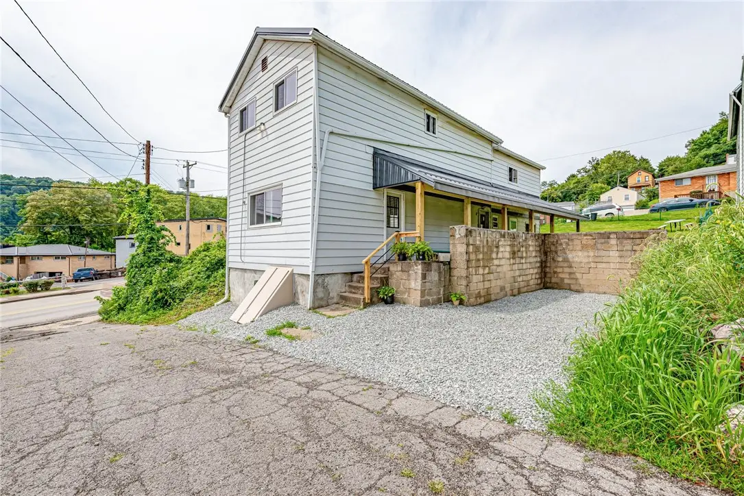 408 Chestnut St, McKeesport, PA 15132 - #1