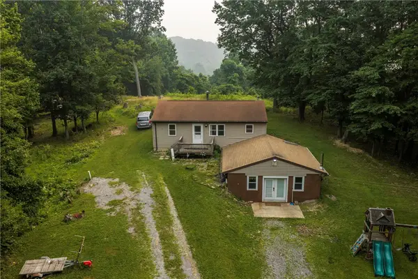 905 Branchton Rd, Boyers, PA 16020