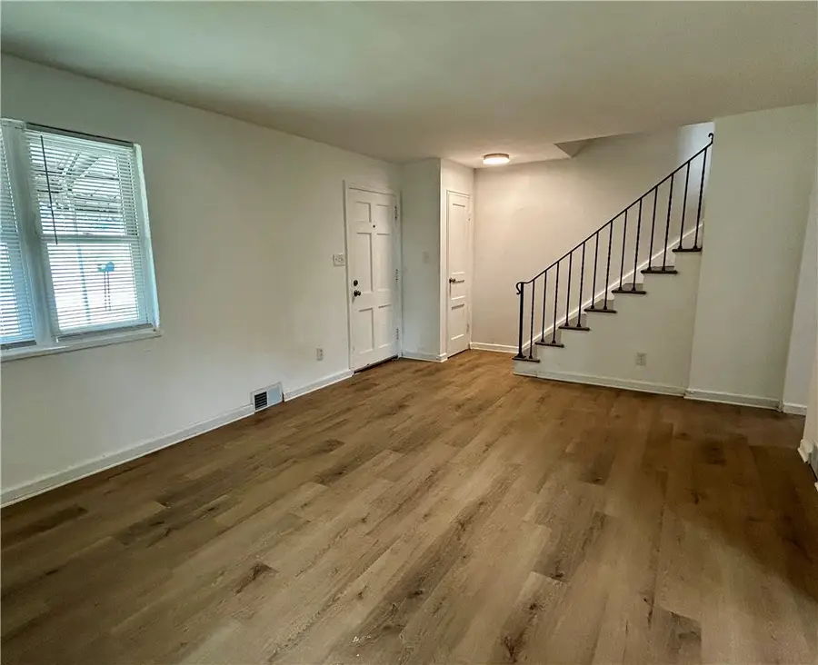 4218 Lebanon Church Rd, West Mifflin, PA 15122 - #2