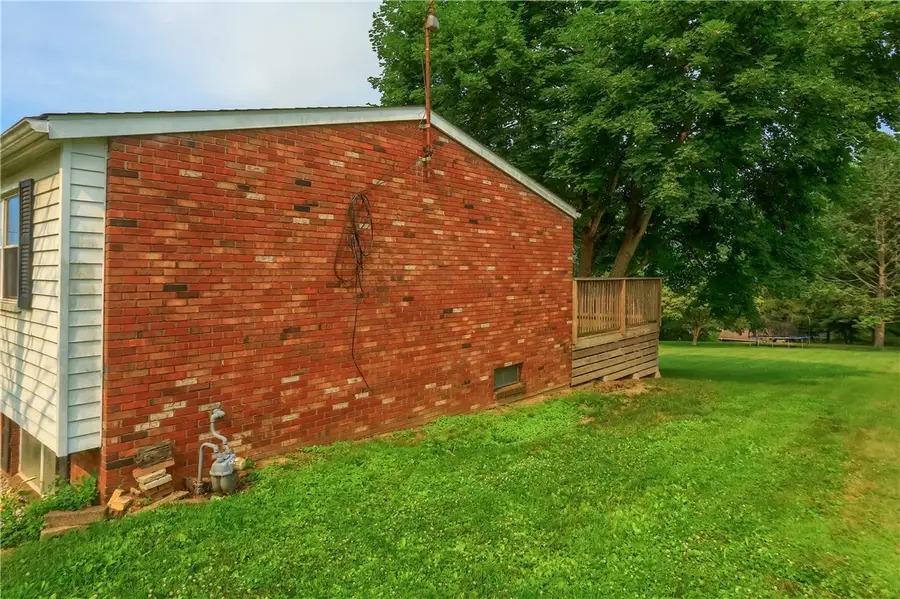 615 Whistler Dr, Rochester, PA 15074 - #3