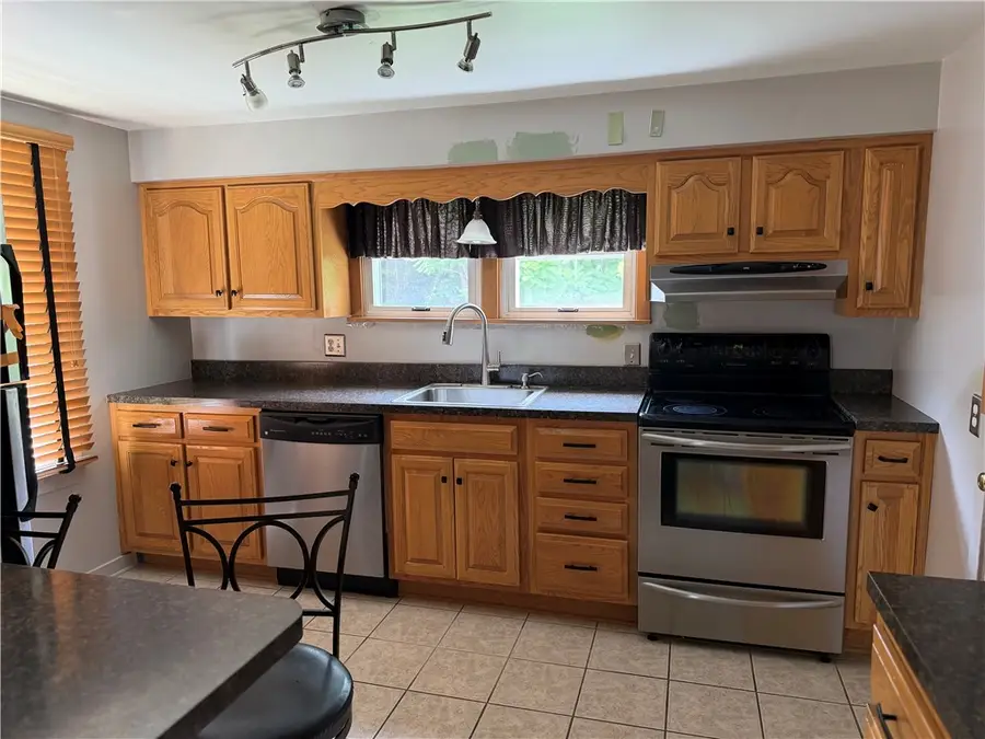 3101 Ohio Dr, Lower Burrell, PA 15068 - #2