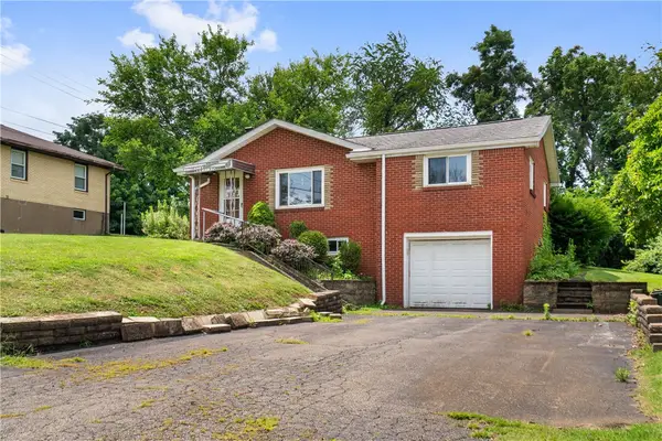 109 Rosemont Dr, Coraopolis, PA 15108