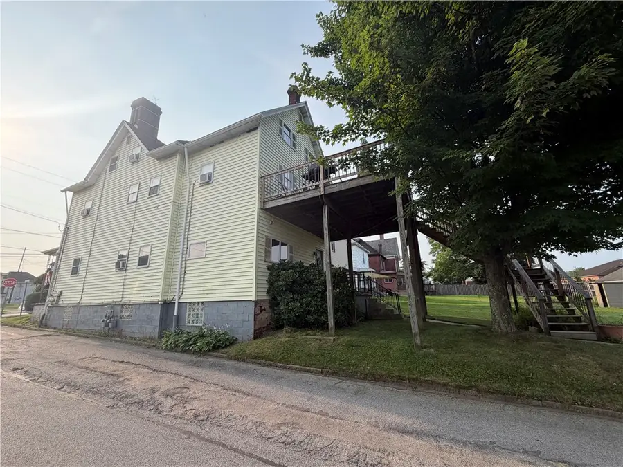 214 1st St, Butler, PA 16001 - #3