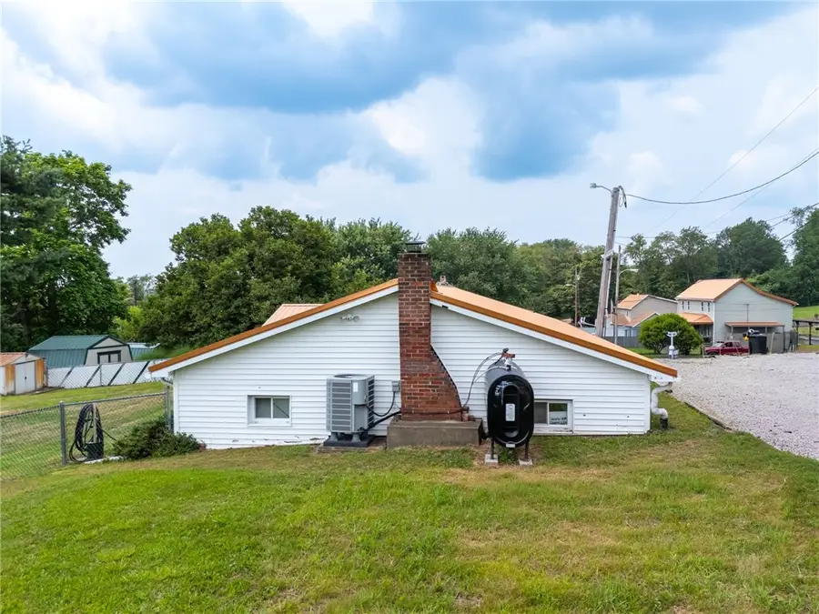 778 Penn Ave, Lemont Furnace, PA 15456 - #3