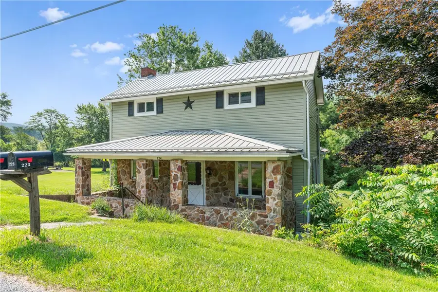 224 East End, Connellsville, PA 15425 - #2