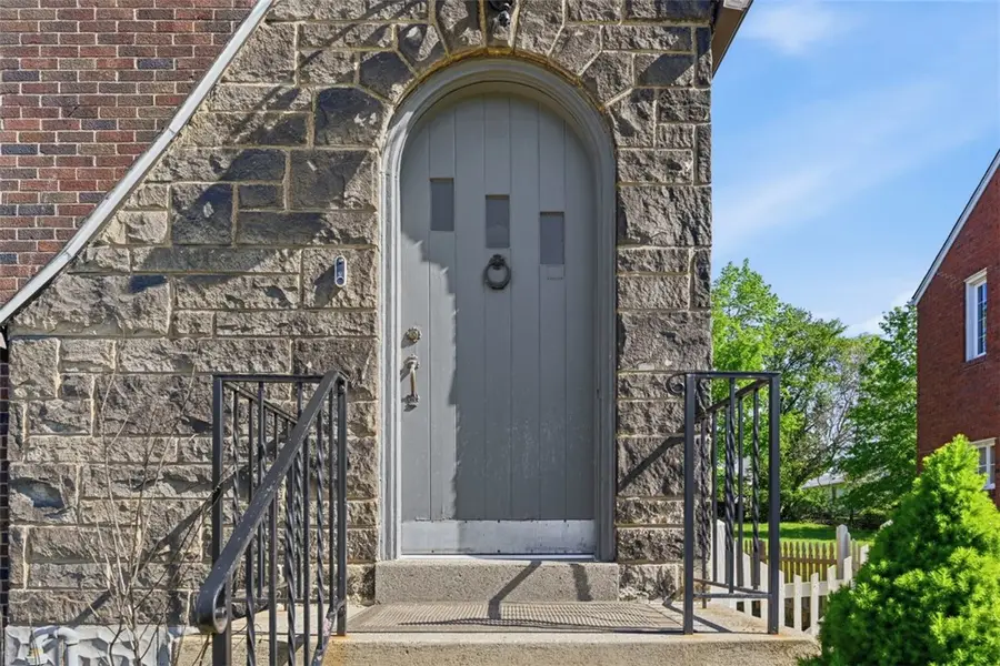 212 Morewood Road, Glenshaw, PA 15116 - #2