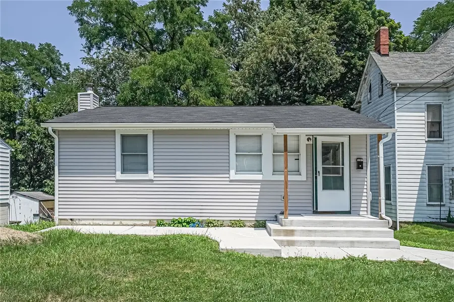 1227 Mccabe Ave, Coraopolis, PA 15108 - #2
