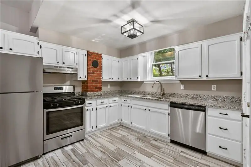 404 Washington Ave, Oakmont, PA 15139 - #2