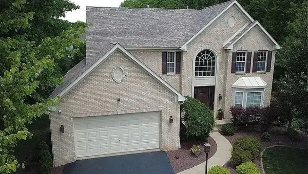 3283 Hidden Brooke Ct, New Castle, PA 16105
