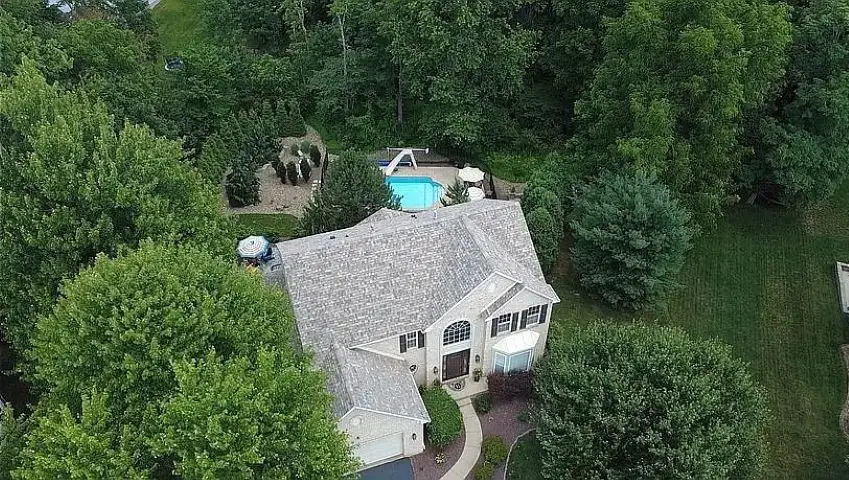 3283 Hidden Brooke Ct, New Castle, PA 16105 - #2