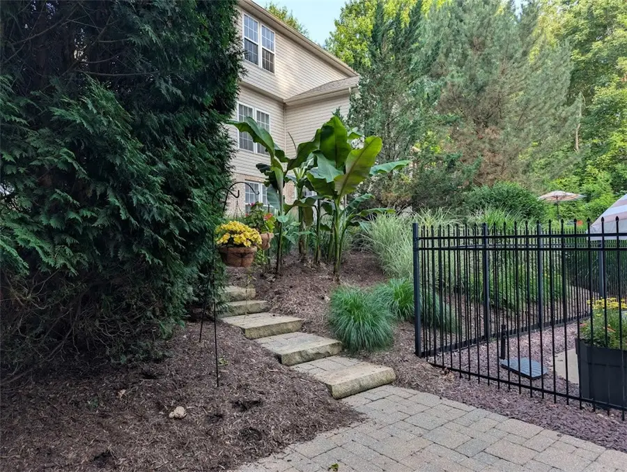 3283 Hidden Brooke Ct, New Castle, PA 16105 - #3