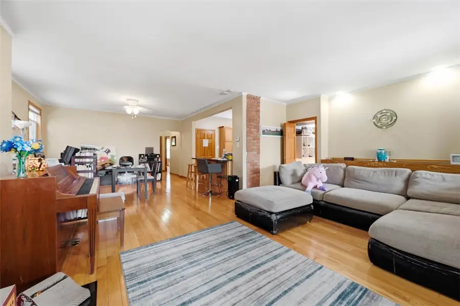 5917-5919 Nicholson St, Pittsburgh, PA 15217 - #3