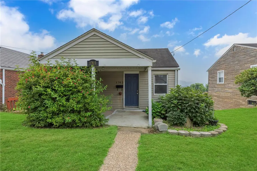 1703 Pierce St, Aliquippa, PA 15001 - #3