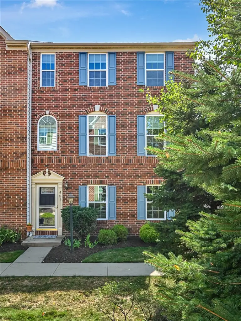 401 Pointe View Dr, Mars, PA 16046 - #1