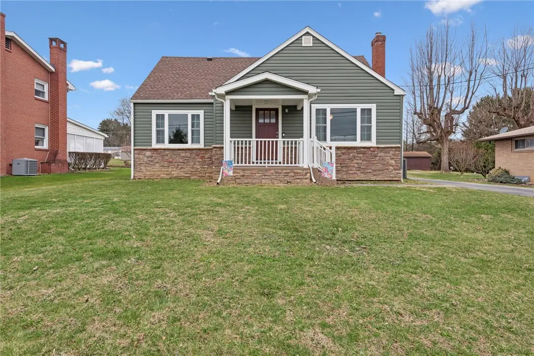 1521 Woodlawn Dr, Latrobe, PA 15650 - #1