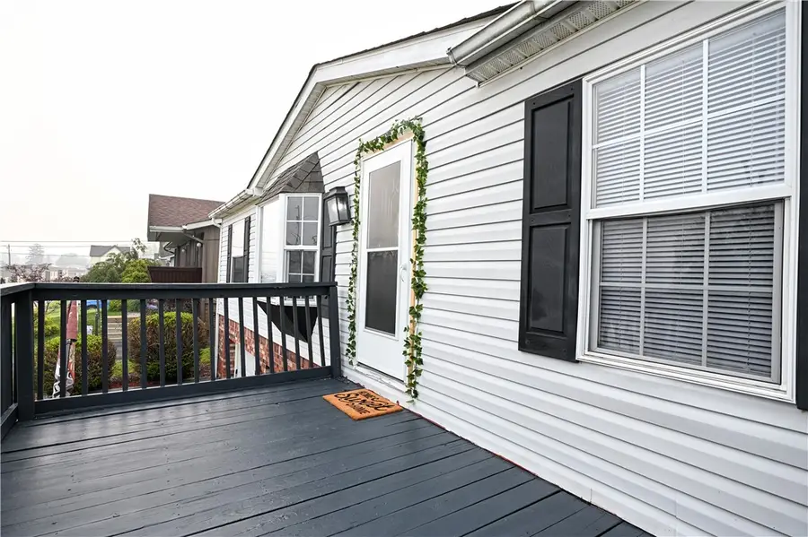 32 Mulberry St, Belle Vernon, PA 15012 - #2
