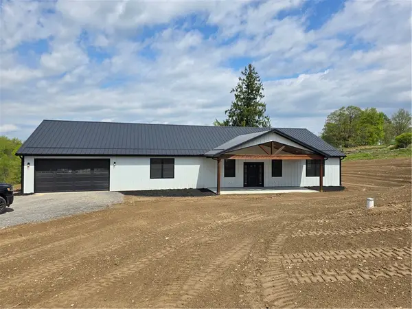 000 Barndo Drive, Chicora, PA 16025