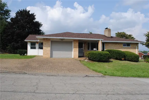 500 Morningside Dr, Lower Burrell, PA 15068