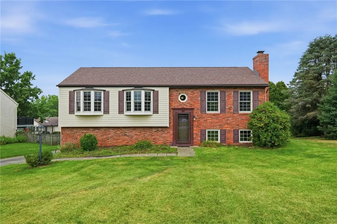 500 Greenspire Ct, Cranberry, PA 16066 - #1