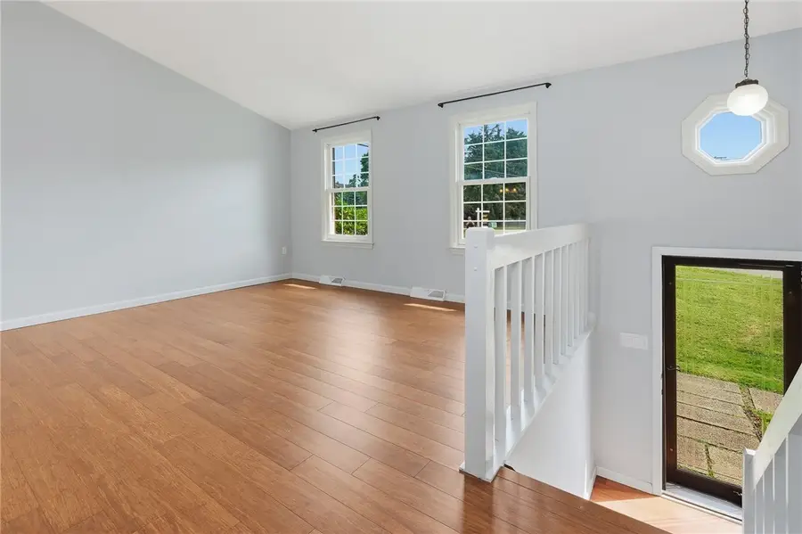 500 Greenspire Ct, Cranberry, PA 16066 - #3