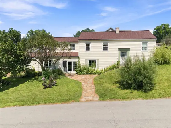 708 Grant St, East Brady, PA 16028