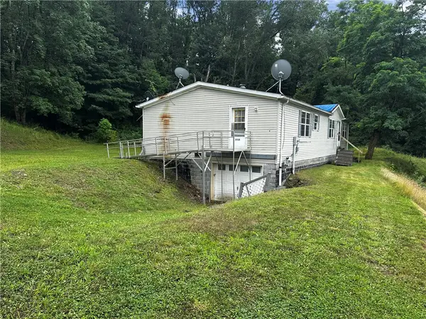 1818 Pershing Street, Johnstown, PA 15902