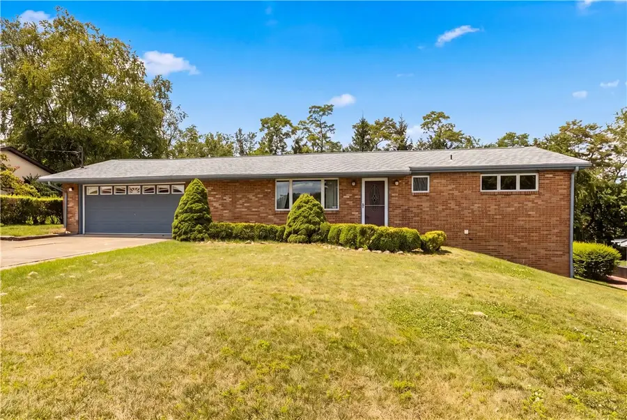 1284 S Walnut St, Monaca, PA 15061 - #2