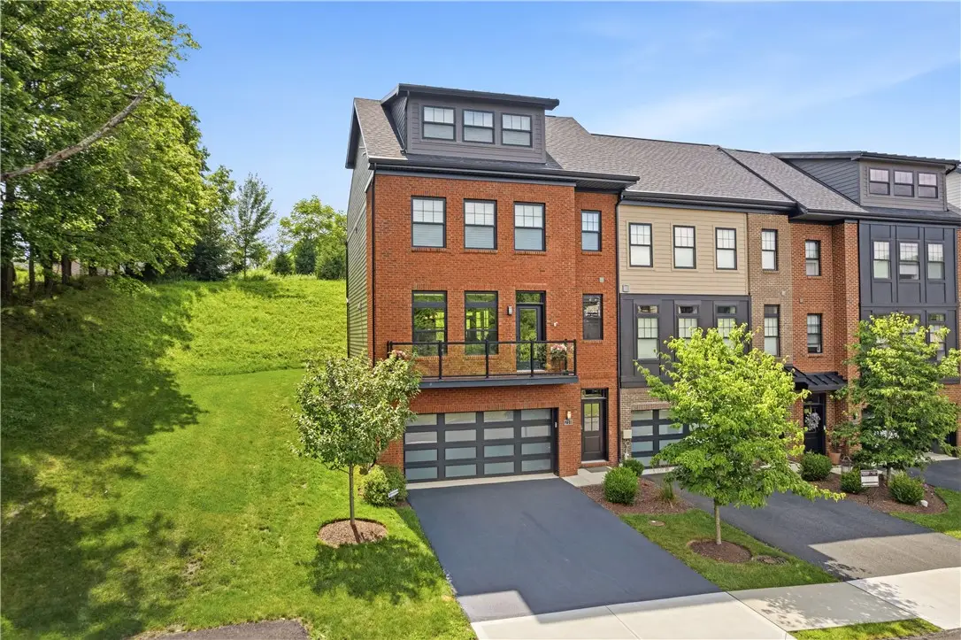 210 Kousa Lane, Venetia, PA 15367 - #1