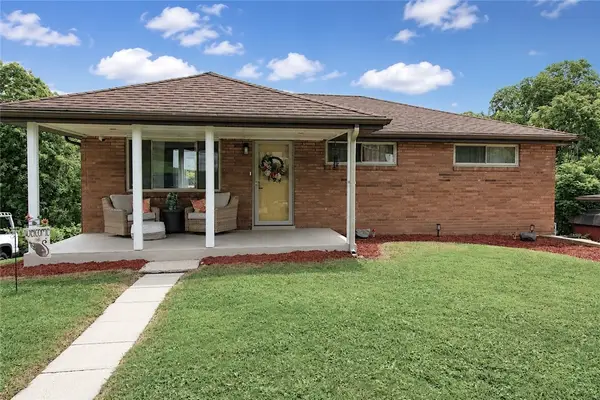1221 Robbie Drive, Irwin, PA 15642