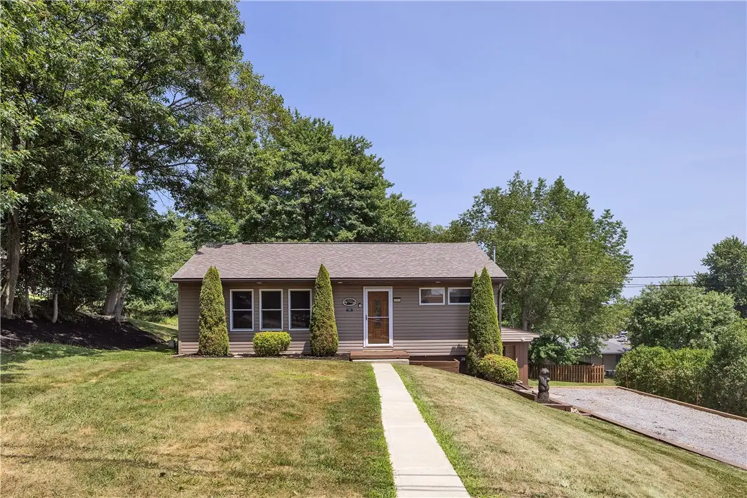 551 Broadway, Wexford, PA 15090 - #1
