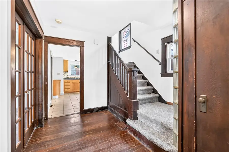 609 7th St, Charleroi, PA 15022 - #2