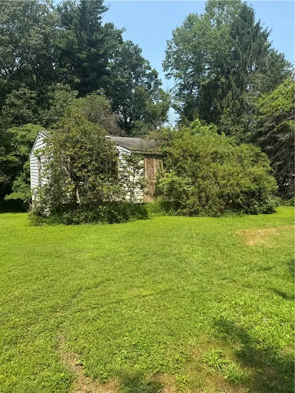 2224 2nd St, Connellsville, PA 15425