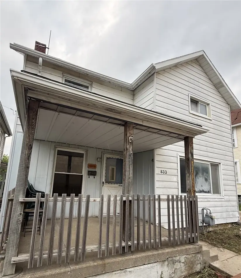 833 Morton St, New Castle, PA 16101 - #1