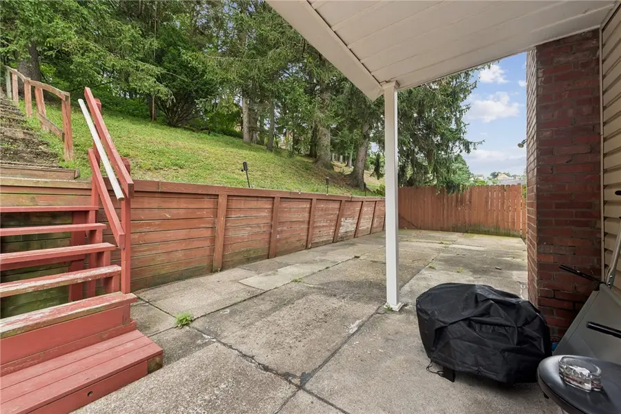 512 Brinwood Ave, Pittsburgh, PA 15227 - #3