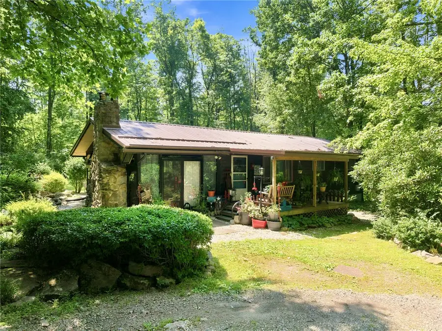 77 Spruce Peak Rd, Acme, PA 15610 - #2