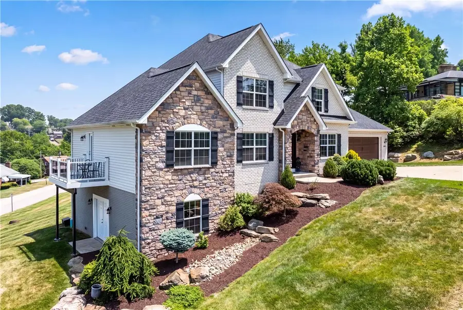 4511 Country Club Dr, Pittsburgh, PA 15236 - #2