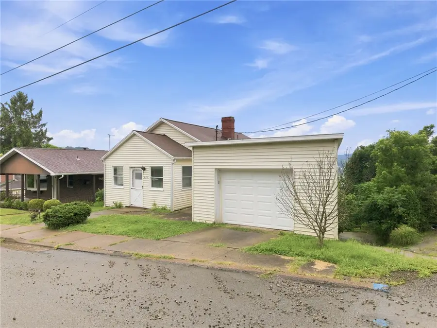 601 Highland Avenue, Jeannette, PA 15644 - #2