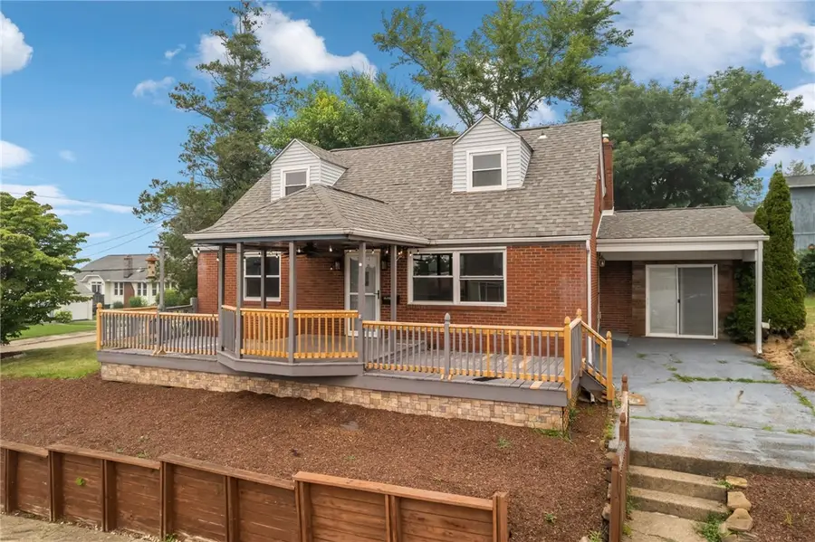 300 Pershing Dr, New Kensington, PA 15068 - #2